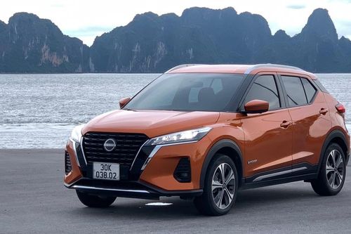 Giá xe tháng 3: Ô tô Việt 'dọn kho', giảm giá kỷ lục hàng trăm triệu đồng