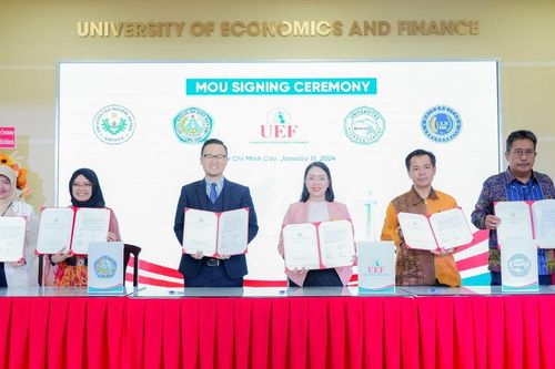 Sinh viên UEF được trải nghiệm ít nhất một kỳ học tập ở nước ngoài