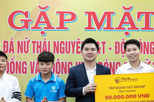 Quả bóng vàng nữ Việt Nam đầu quân cho Thái Nguyên T&T