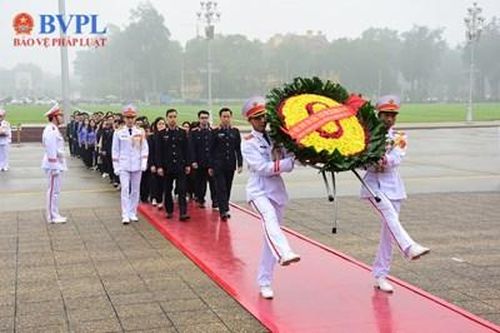 Đoàn Thanh niên VKSND tối cao sinh hoạt chính trị với chủ đề 'Nhớ về Bác - Lòng ta trong sáng hơn'