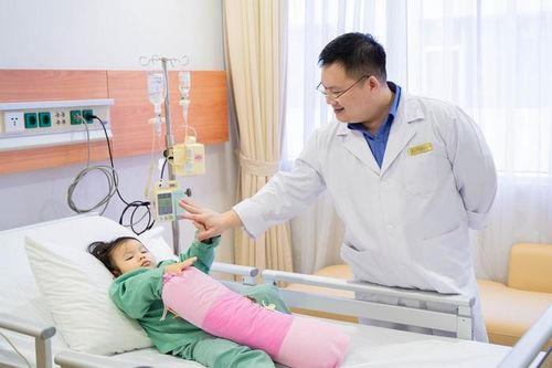 Vinmec 'sửa' trái tim cho bệnh nhi 3 tuổi bằng phương pháp phẫu thuật nội soi toàn bộ