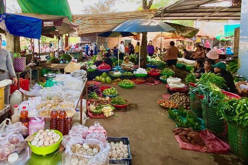 Độc đáo chợ Pleiku