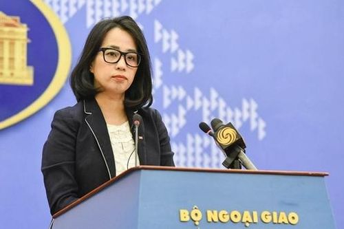 Công dân Việt Nam cần tỉnh táo trước những lời mời 'việc nhẹ lương cao'