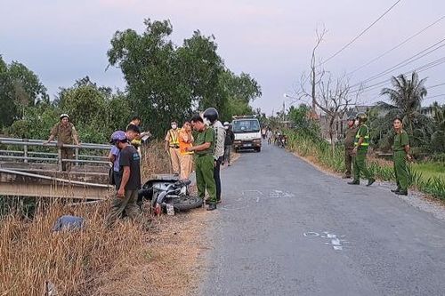 Hai xe máy va chạm, 1 người tử vong