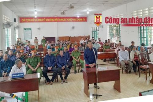 Nhóm tội phạm đòi bảo kê quán nhậu lĩnh trên 30 năm tù
