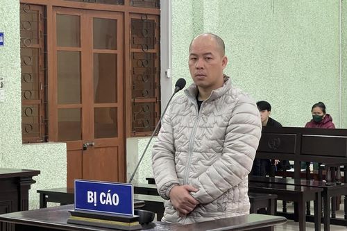 Lĩnh 30 tháng tù treo về tội thu thập, tàng trữ, mua bán trái phép thông tin về tài khoản ngân hàng