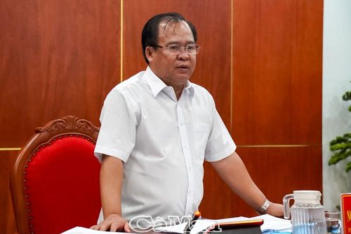Phó chủ tịch UBND tỉnh Cà Mau Nguyễn Minh Luân chỉ đạo rà soát nhiều bất cập về giáo dục