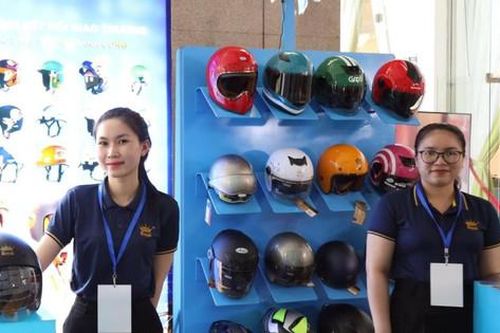 Hàng trăm sản phẩm hàng Việt Nam chất lượng cao được giới thiệu đến khách hàng