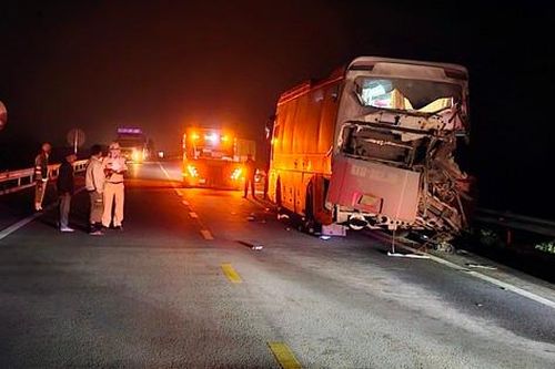 Bắt hai tài xế gây tai nạn trên cao tốc Cam Lộ - La Sơn khiến vợ chồng trẻ tử vong