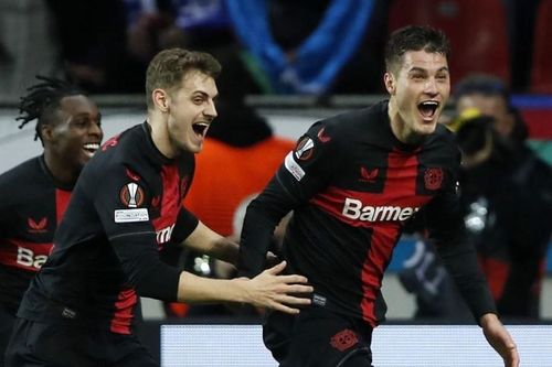 Leverkusen ngược dòng điên rồ ở phút 90+7