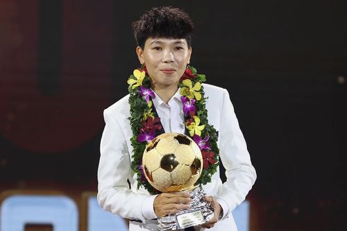 Đồng đội mong Huỳnh Như về nước thi đấu