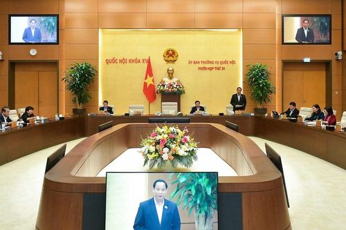 Đề xuất chưa quy định đường cao tốc tối thiểu có 4 làn đường vào Luật