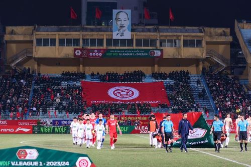 Chuyện sân Hàng Đẫy...