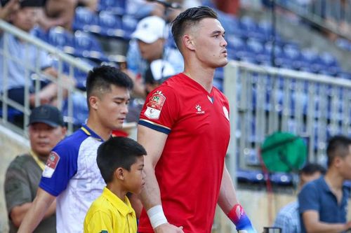 Patrik Lê Giang buộc CLB TP.HCM phải đánh đổi