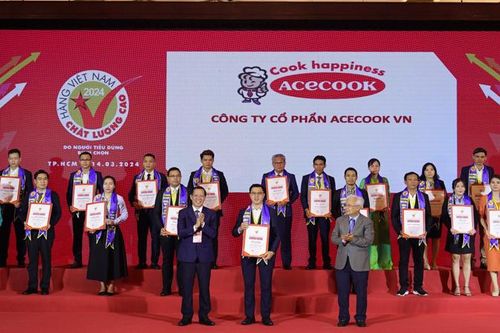 Trao chứng nhận hàng Việt Nam chất lượng cao cho gần 530 doanh nghiệp