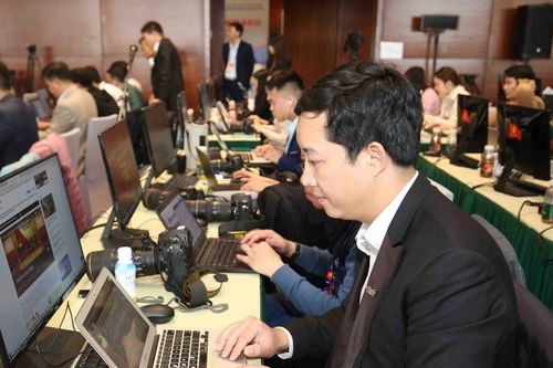 Báo chí Việt Nam: Tiên phong, đổi mới