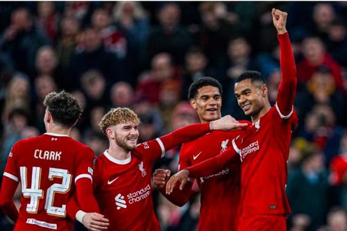 Đánh bại Sparta Prague, Liverpool vào tứ kết Europa League