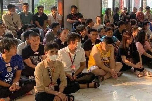 Hàng trăm người Việt bị bắt ở nước ngoài, Bộ Ngoại giao khuyến cáo lời mời 'việc nhẹ, lương cao'