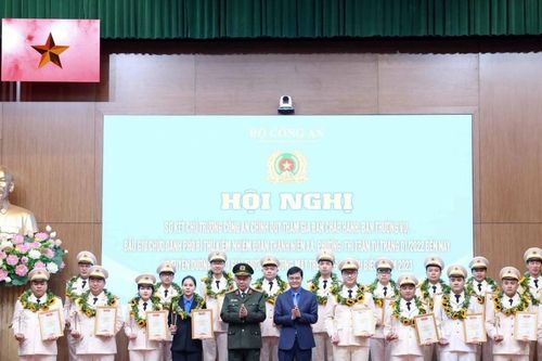 Bộ công an tuyên dương 20 'Gương mặt trẻ Công an tiêu biểu'