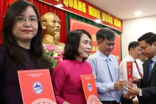 Phú Yên điều động, bổ nhiệm 15 cán bộ cấp sở