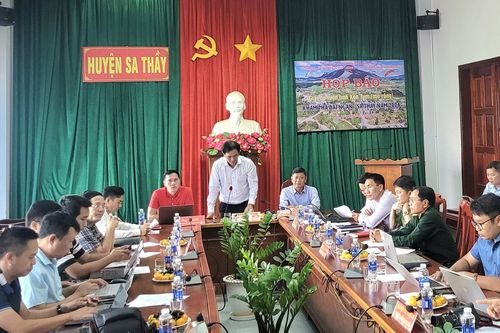 Hơn 120 phi công tham gia giải dù lượn 'Khám phá đại ngàn Sa Thầy'
