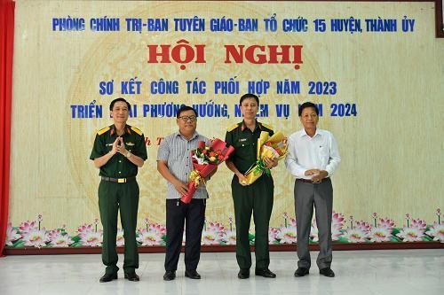 Đẩy mạnh tuyên truyền công tác hậu phương quân đội, củng cố mối đoàn kết quân dân