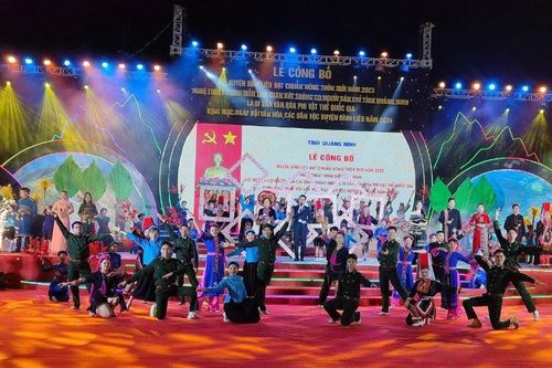 Huyện dân tộc đầu tiên công bố đạt chuẩn nông thôn mới
