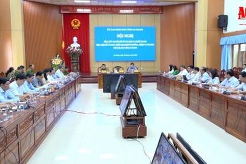 An Giang tổng kết chương trình chuyển đổi số năm 2023 và sơ kết hai năm thực hiện Đề án 06/CP