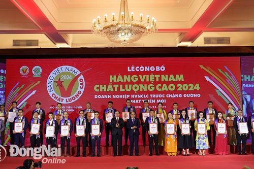 Đồng Nai có 25 doanh nghiệp được trao giấy chứng nhận hàng Việt Nam chất lượng cao