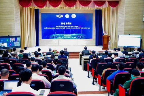 Tọa đàm 'AIP với mục tiêu đưa Nha Trang trở thành điểm sáng thế giới trong kỷ nguyên trí tuệ nhân tạo'