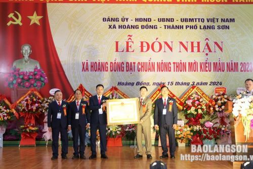 Xã Hoàng Đồng đón bằng đạt chuẩn nông thôn mới kiểu mẫu