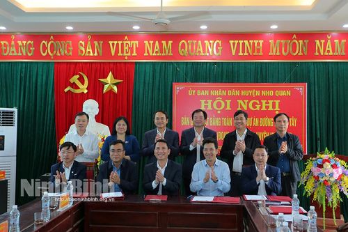 Huyện Nho Quan bàn giao mặt bằng toàn tuyến Dự án đường Đông-Tây