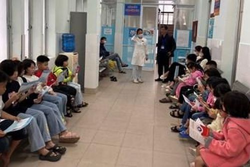 Khám, điều trị miễn phí bệnh răng miệng cho hơn 400 trẻ em ở cơ sở trợ giúp xã hội