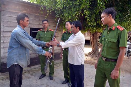 Ngăn ngừa hiểm họa súng tự chế ở vùng cao