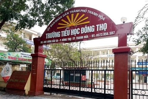 Bị tố 'ăn bớt' tiền bán trú, nữ hiệu trưởng xin thôi chức