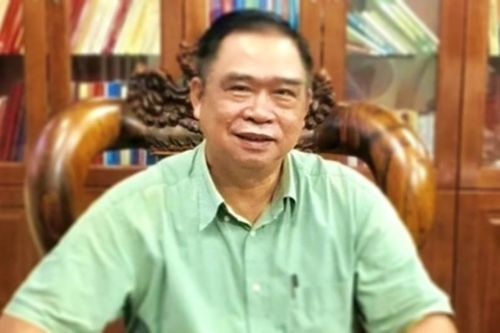 Ông Đỗ Hữu Ca cùng 12 bị cáo chuẩn bị hầu tòa