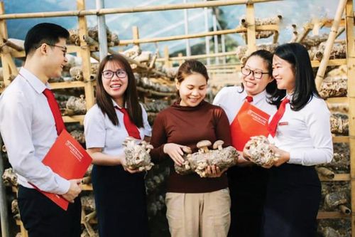 Những phụ nữ nhiệt tình trong công tác hội, làm kinh tế giỏi