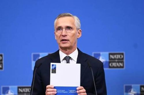 Ông Stoltenberg cảnh báo NATO phạm 'sai lầm lịch sử'