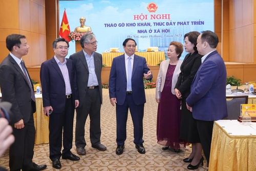 Thủ tướng giao năm 2024 phải có thêm 130.000 căn nhà ở xã hội, giảm lãi suất cho vay mua nhà