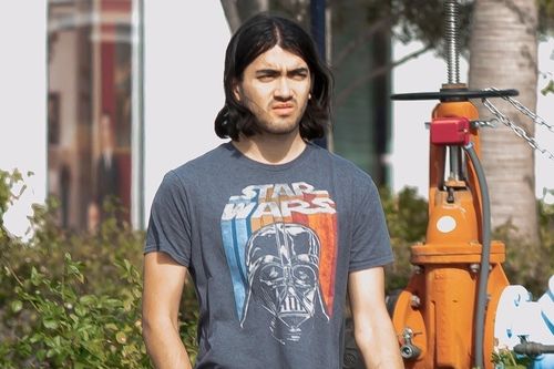 Ngoại hình gây chú ý của con trai Michael Jackson