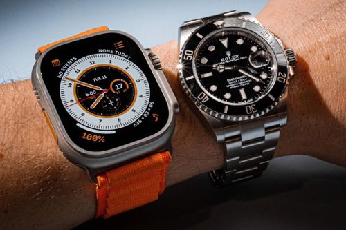 Cuộc chiến không hồi kết giữa fan Apple Watch và fan đồng hồ cơ