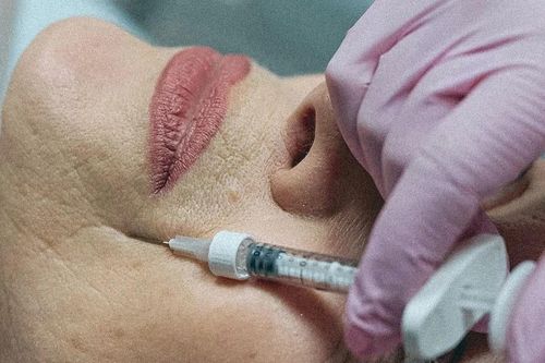 Một phụ nữ ở TP.HCM tử vong sau thẩm mỹ căng da mặt