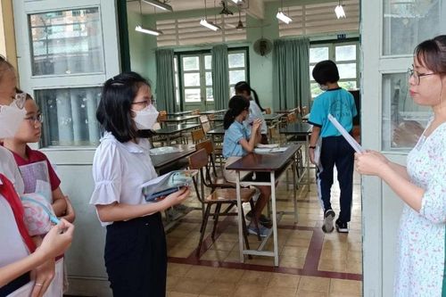 Phụ huynh lo nhiều hơn vui trước thông tin mở rộng khảo sát năng lực vào lớp 6 tại các trường tiên tiến, hội nhập