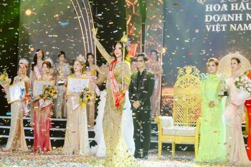 Doanh nhân Phạm Lê Thu Hiền đăng quang Hoa hậu Doanh nhân Việt Nam 2024