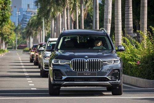 BMW phát hành thông báo triệu hồi 2 dòng xe X5 và X7 vì bị lỗi túi khí