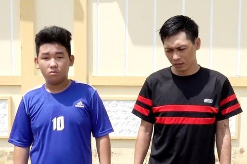 Giả vờ hỏi đường rồi ra tay cướp giật dây chuyền vàng