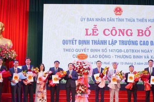 Sau sáp nhập 3 đơn vị, Trường Cao đẳng Huế có đến 8 phó hiệu trưởng