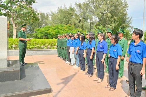 BĐBP Kiên Giang: Nhiều hoạt động ý nghĩa trong 'Tháng Ba biên giới'