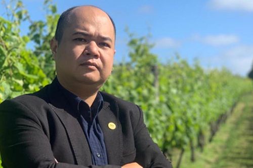 'Xót xa khi quay phim Trần Linh bị nhồi máu cơ tim và qua đời ở tuổi 43'