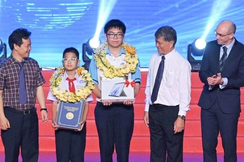 Nam sinh TP.HCM đạt điểm Toán cao nhất thế giới